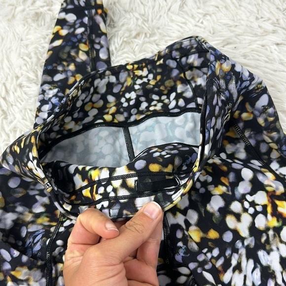 Lululemon Speed Up Tight 28" *Full-On Luxtreme Metropolis Glow Multi - Picture 3 of 5